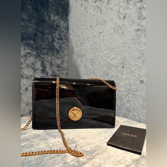 Versace Black and Gold Medusa Patent Leather Bag NWT - Picture 2 of 10